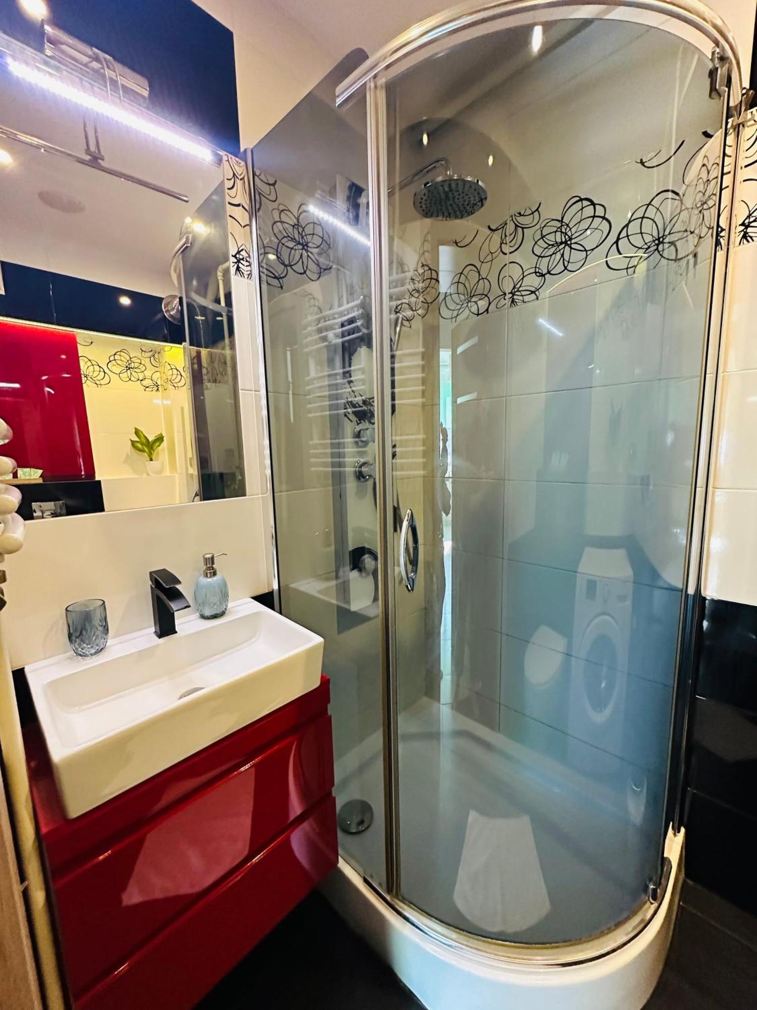 City Apartment Czestochowa Centrum 2-Bedroom Екстериор снимка